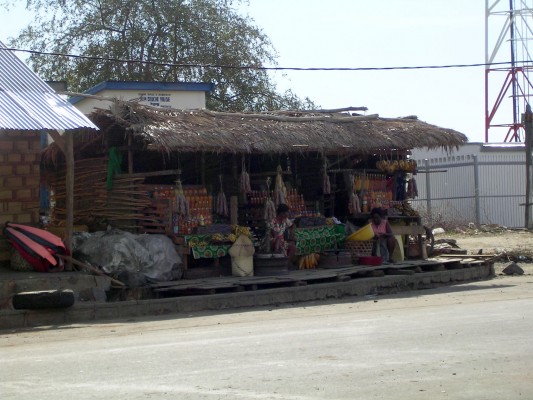 Roadside mini store