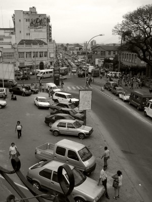 Traffic in Tana