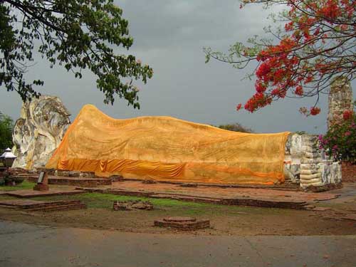 Buddha statue